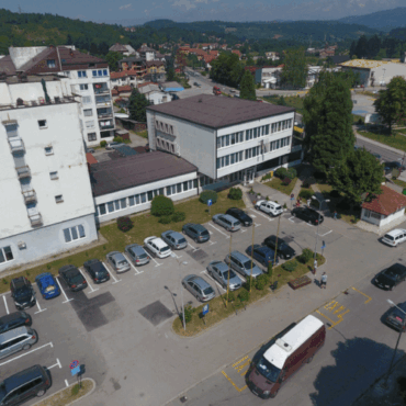 Opcina-Busovaca-parking-730×500